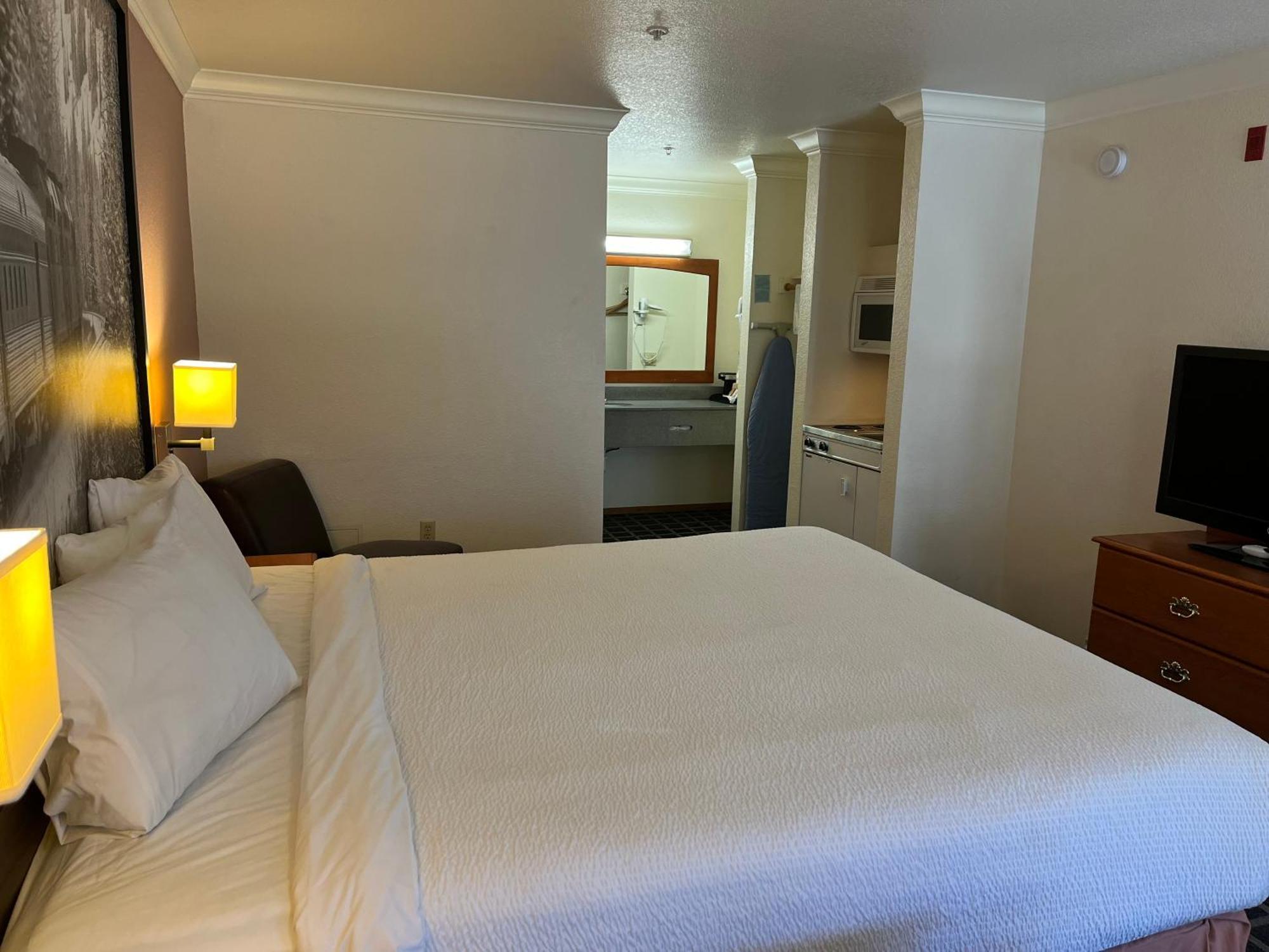 Creekside Inn & Suites Willits Kültér fotó